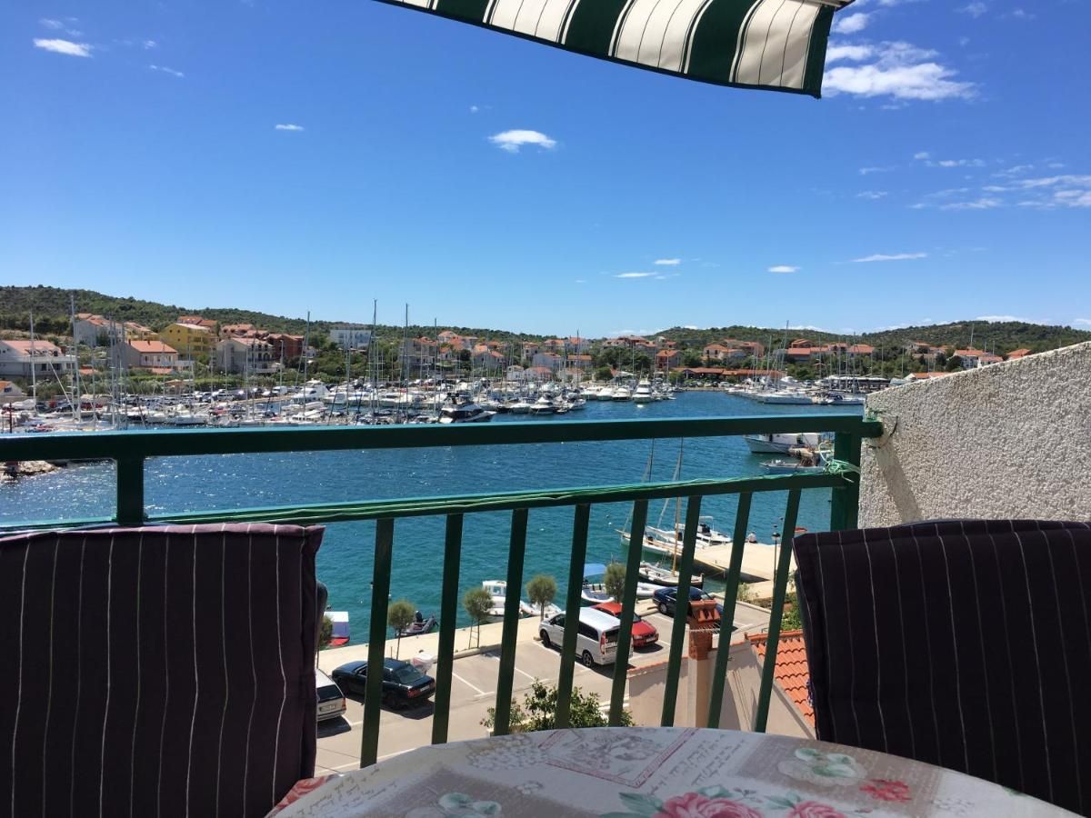 Balkon - House Klarin, Jezera