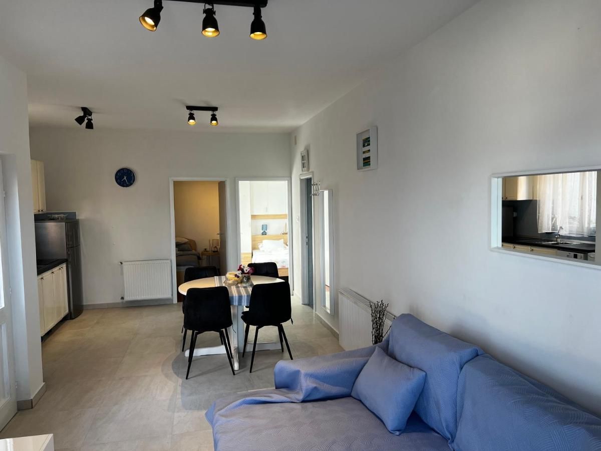Dnevni prostor - House Klarin, Jezera