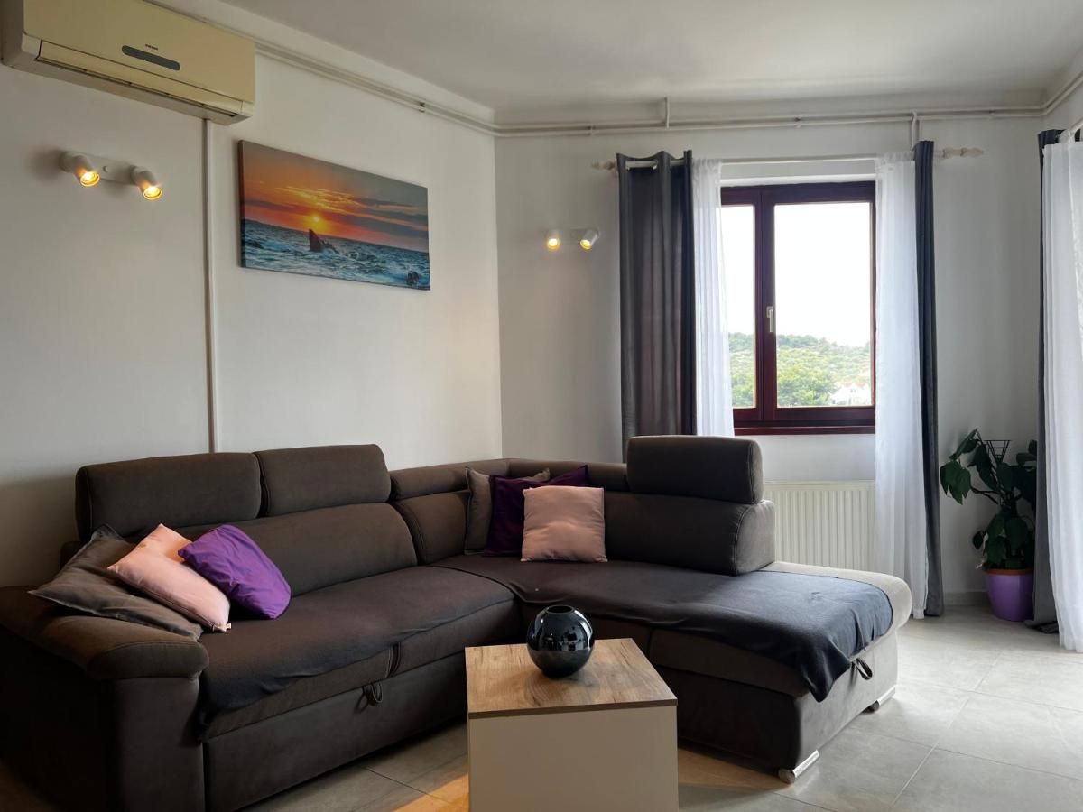 Dnevni prostor - House Klarin, Jezera